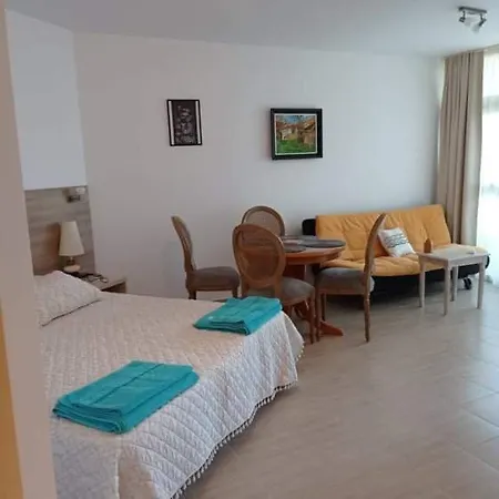 Quatro - South Pearl - Sozopol